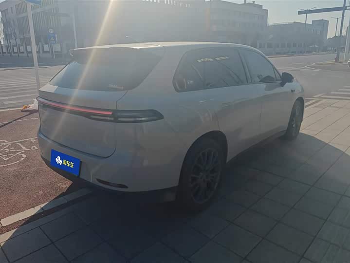 Фото 3 - Leapmotor C10