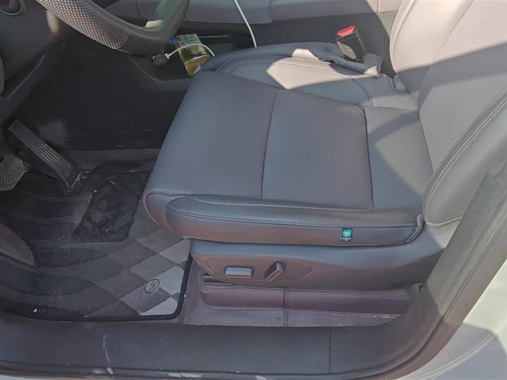 Фото 9 - Leapmotor C10