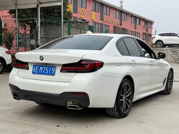 Фото 4 - BMW 5 Series