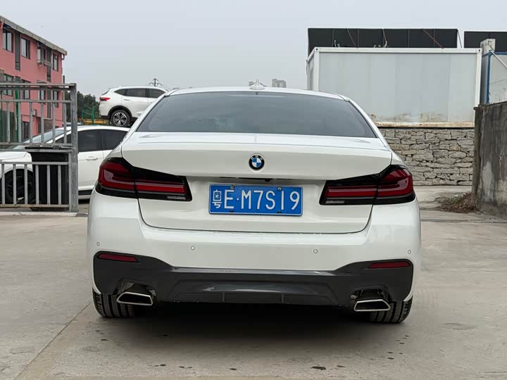 Фото 5 - BMW 5 Series