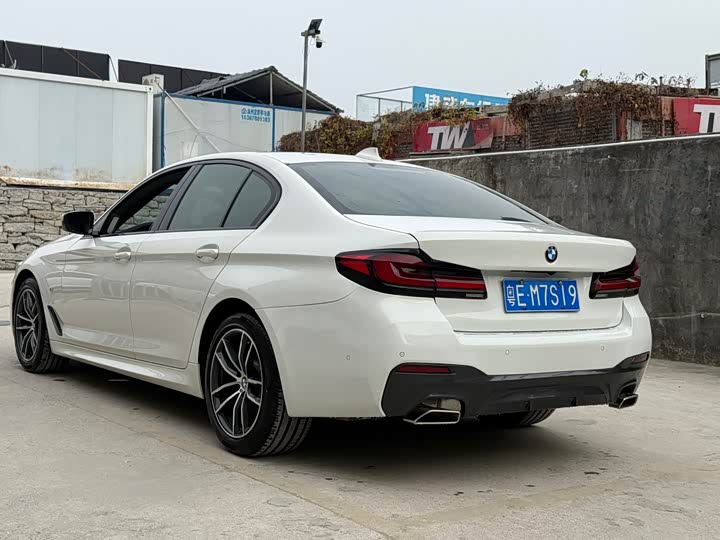 Фото 6 - BMW 5 Series