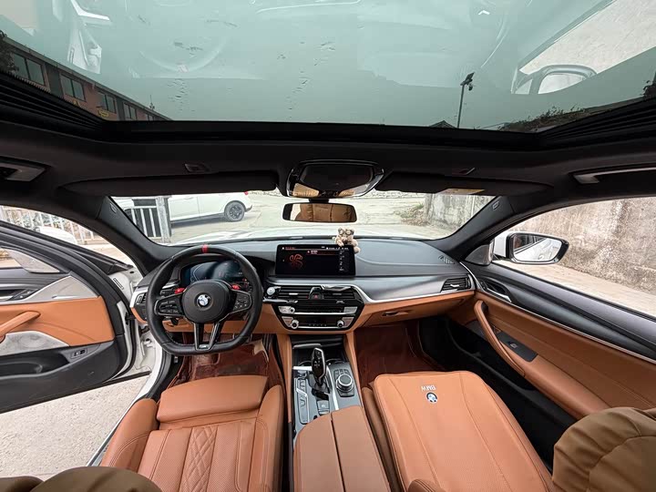 Фото 9 - BMW 5 Series