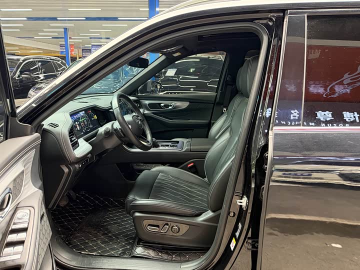 Фото 5 - GAC Trumpchi GS8