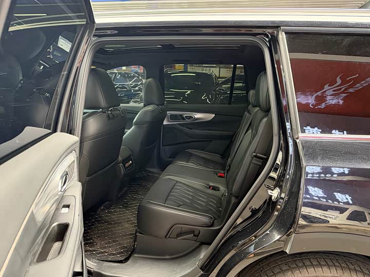 Фото 7 - GAC Trumpchi GS8