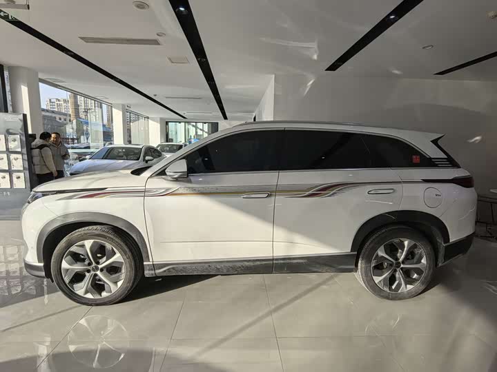 Фото 2 - BYD Frigate 07