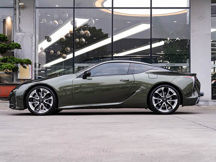 Фото 4 - Lexus LC