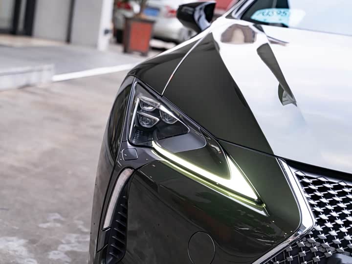Фото 6 - Lexus LC