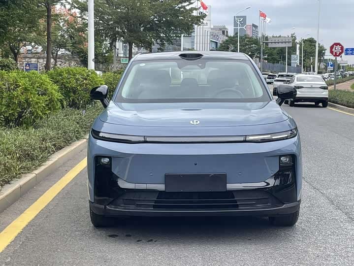 Фото 1 - Leapmotor B10