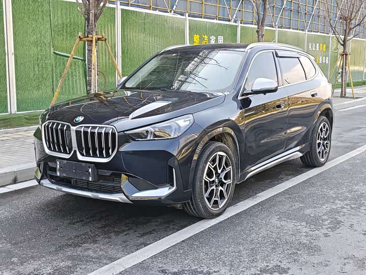 Фото 1 - BMW X1
