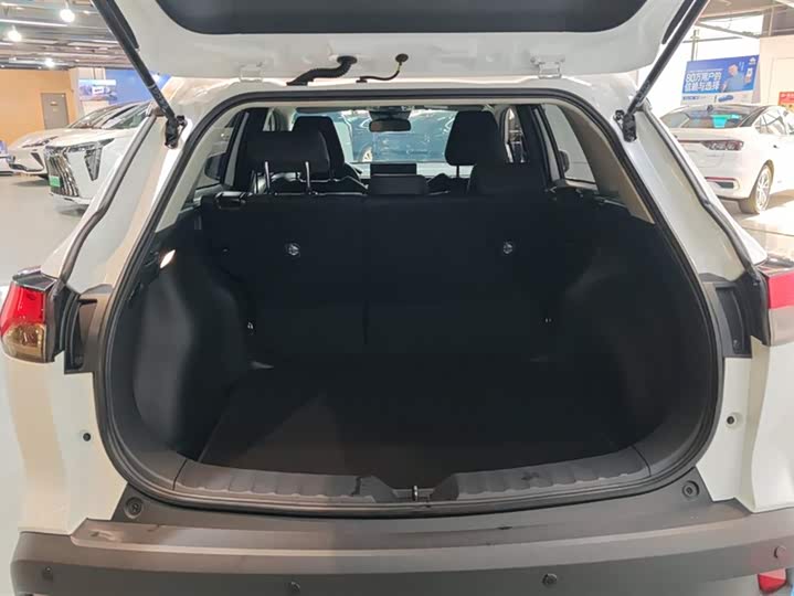 Фото 4 - Toyota Corolla Cross