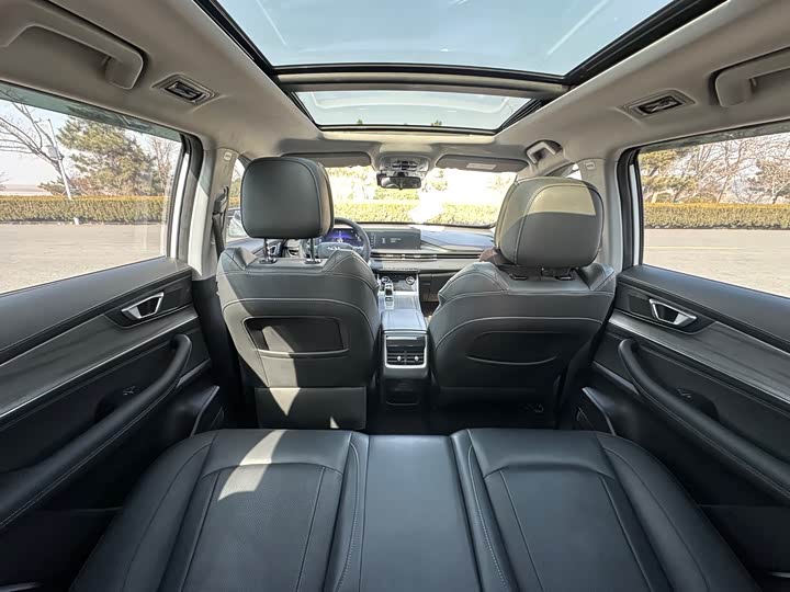 Фото 8 - Chery Tiggo 8