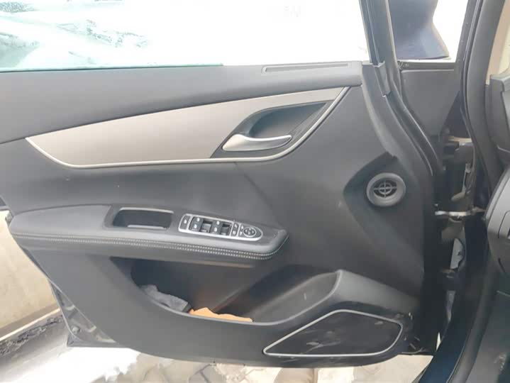 Фото 7 - BYD Song Max