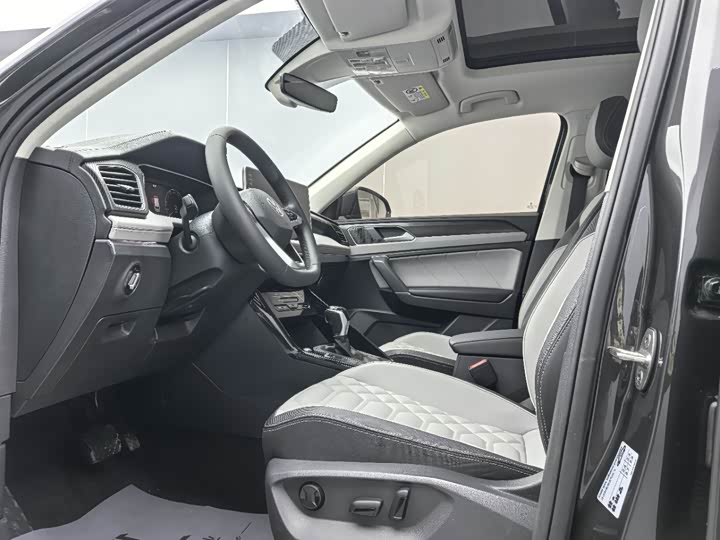 Фото 8 - Volkswagen Tayron