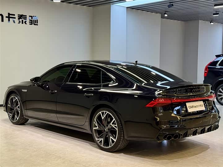 Фото 5 - Audi A7L