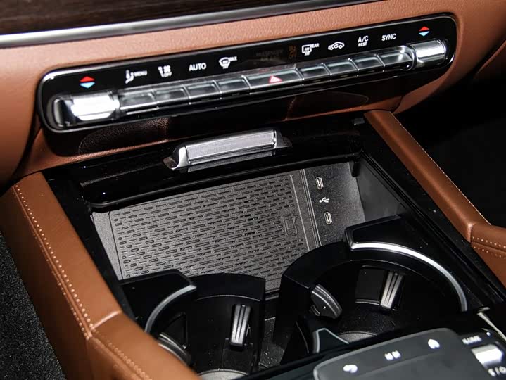 Фото 8 - Mercedes-Benz GLE-Class