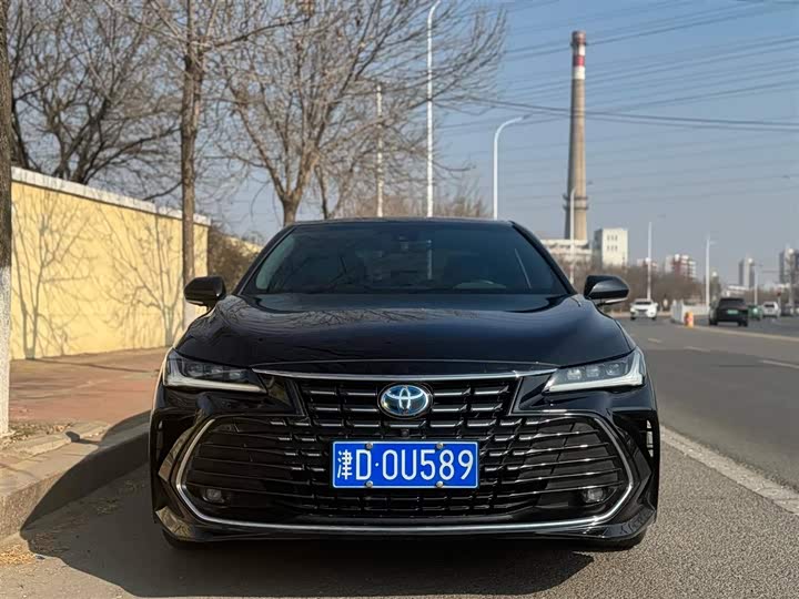 Фото 2 - Toyota Avalon