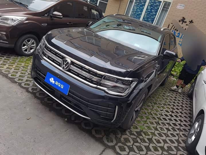 Фото 1 - Volkswagen Teramont X
