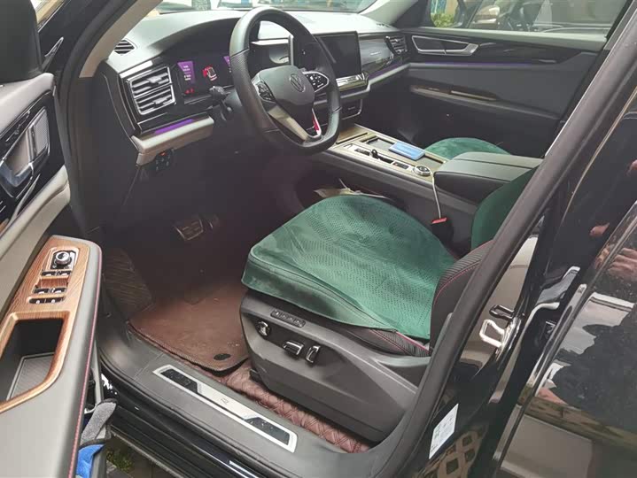 Фото 9 - Volkswagen Teramont X