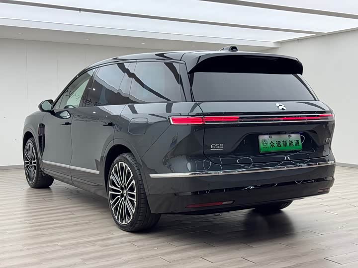 Фото 7 - Nio ES8