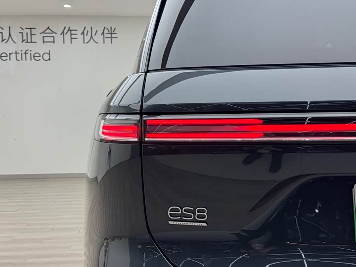 Фото 9 - Nio ES8