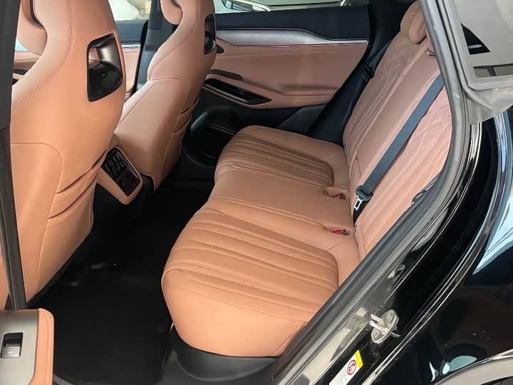 Фото 6 - BYD Song L