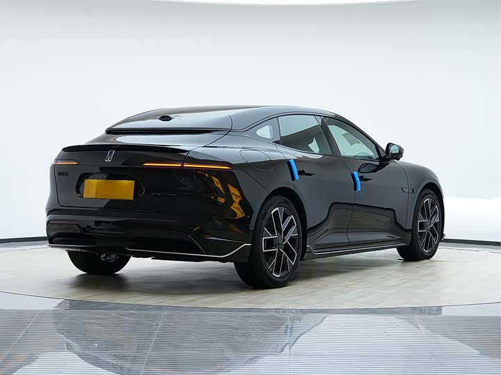 Фото 7 - Avatr 06