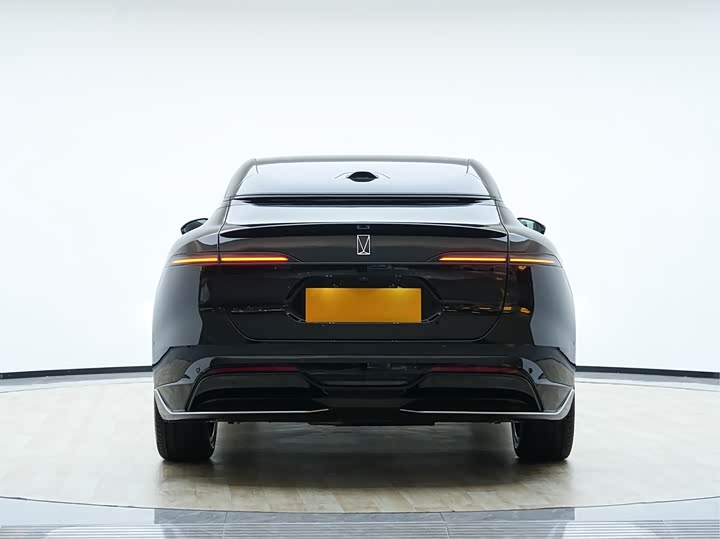 Фото 8 - Avatr 06