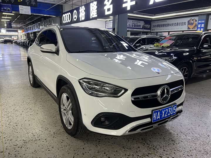 Фото 3 - Mercedes-Benz GLA-Class