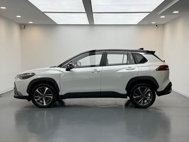 Photo 8 - Toyota Frontlander