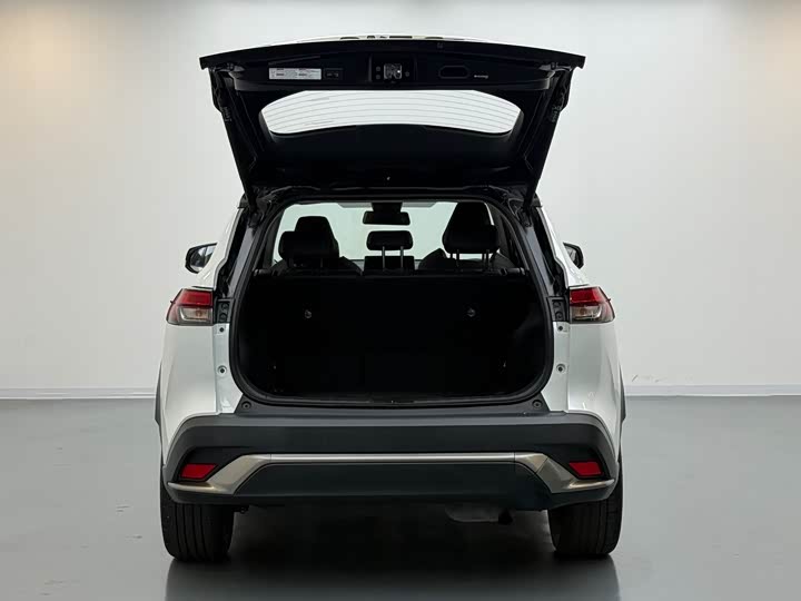 Photo 9 - Toyota Frontlander