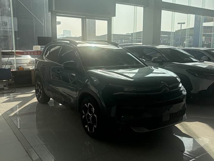 Фото 2 - Citroen C5 Aircross 2023