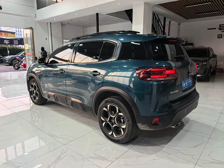 Фото 3 - Citroen C5 Aircross 2023