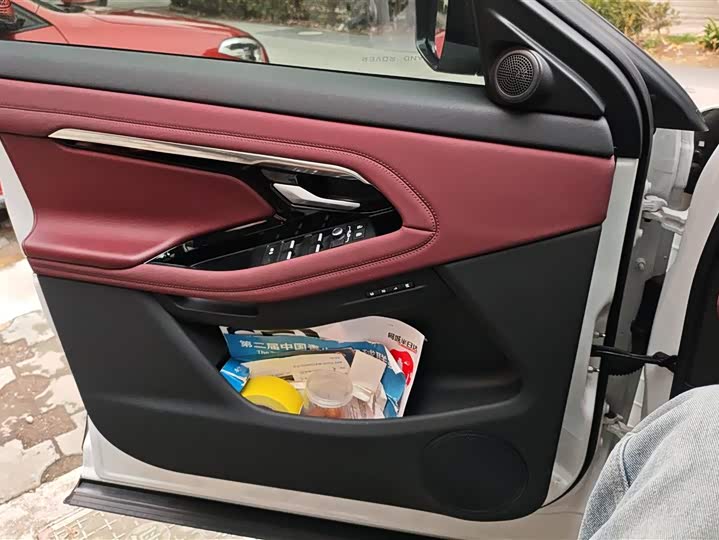 Фото 7 - Land Rover Range Rover Evoque L Hybrid