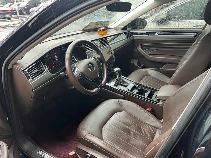 Фото 3 - Volkswagen Phideon