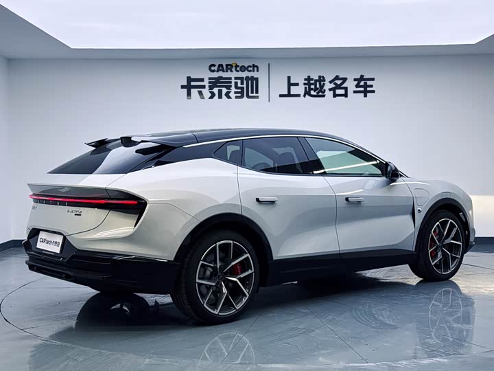 Фото 5 - Lotus Eletre