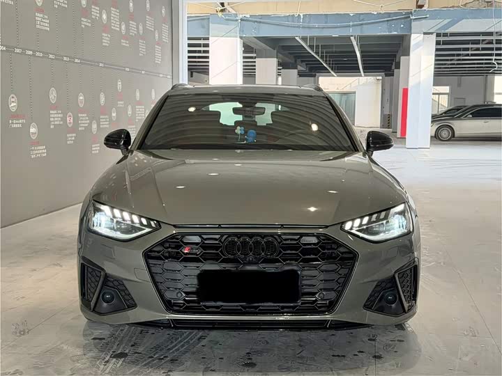 Фото 2 - Audi S4