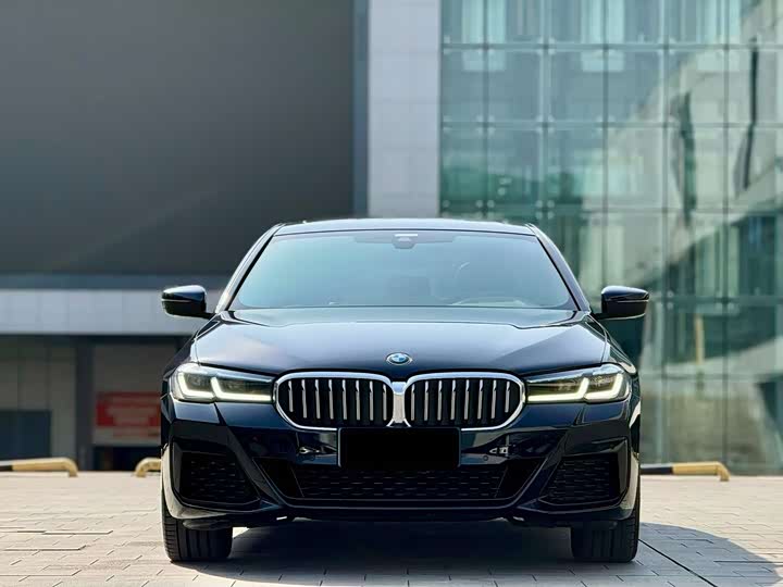 Фото 2 - BMW 5 Series