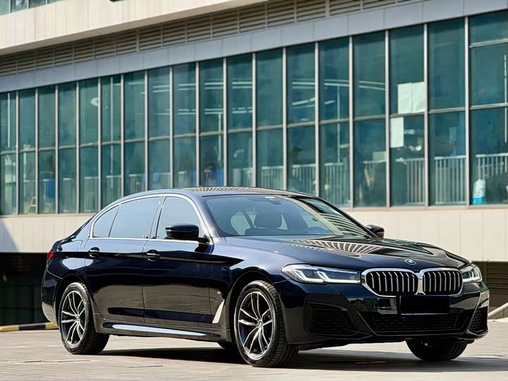 Фото 3 - BMW 5 Series