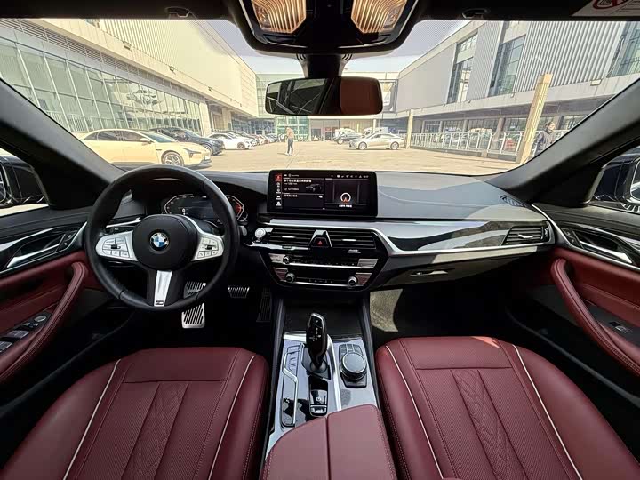 Фото 5 - BMW 5 Series