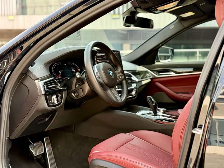 Фото 6 - BMW 5 Series