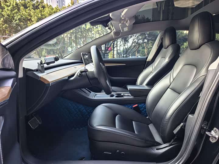 Фото 5 - Tesla Model 3