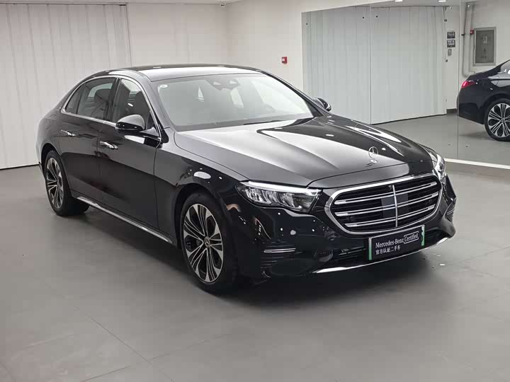 Фото 2 - Mercedes-Benz E-Class Hybrid