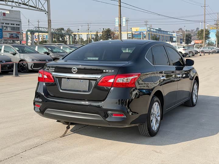 Фото 9 - Nissan Sylphy