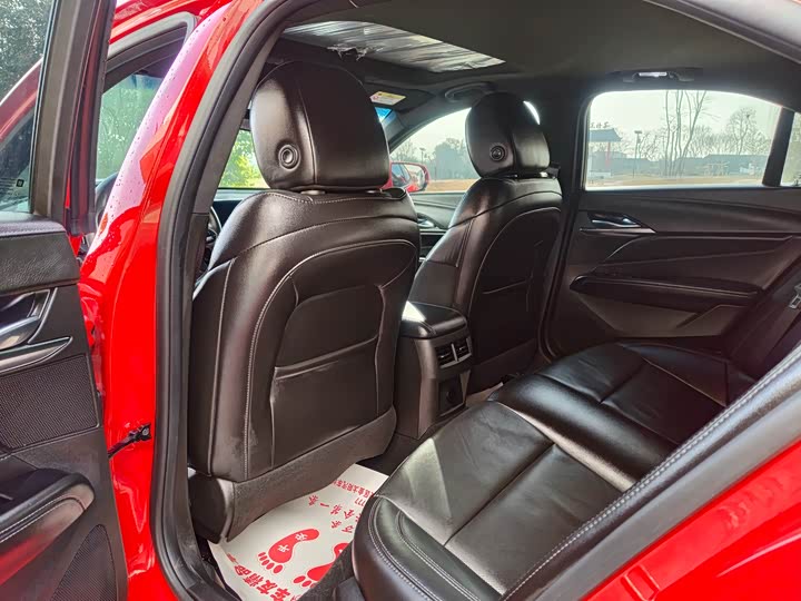 Photo 9 - Cadillac CT4