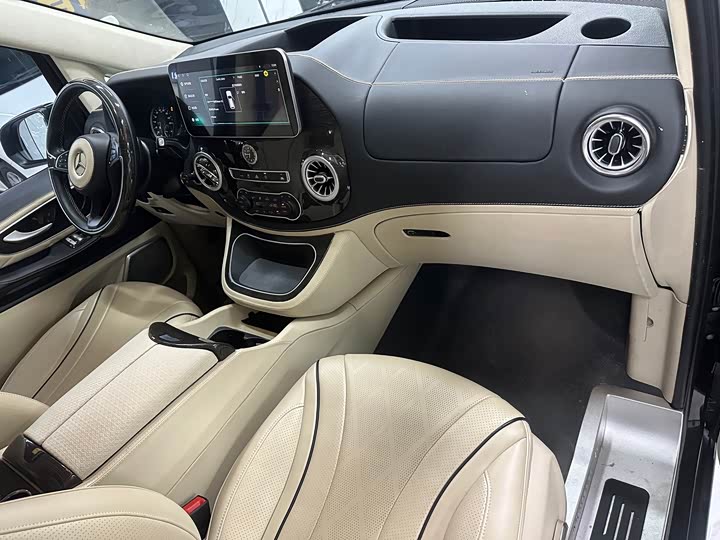 Фото 7 - Mercedes-Benz Vito