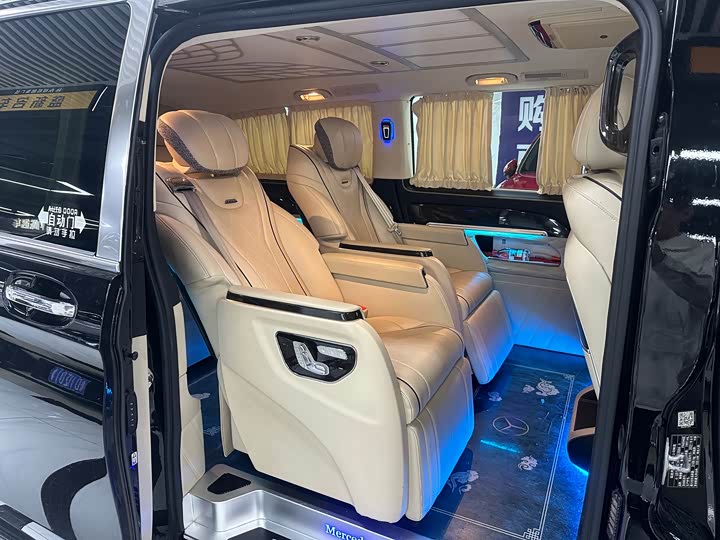 Фото 8 - Mercedes-Benz Vito