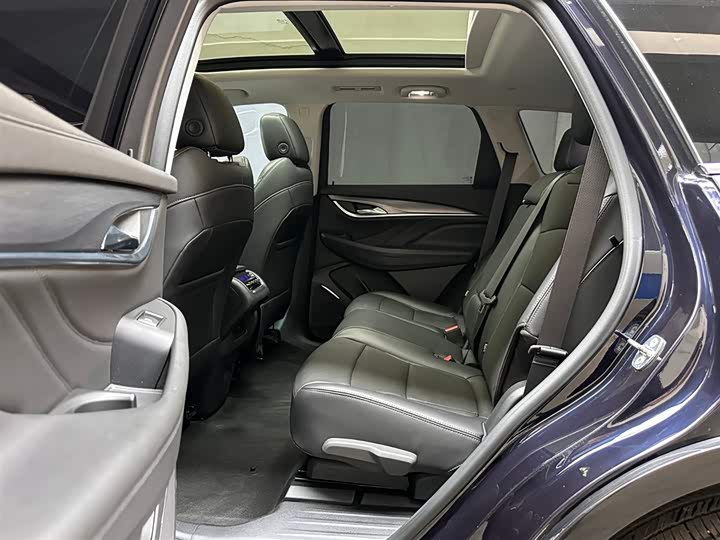 Фото 8 - Buick Enclave