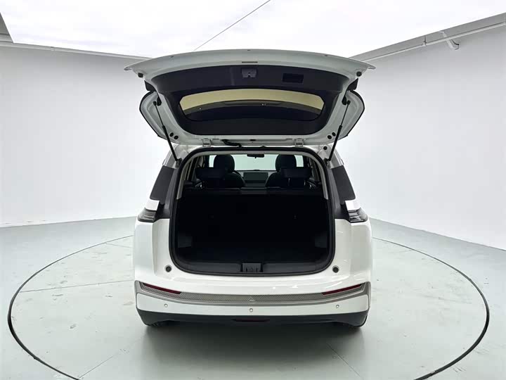 Фото 8 - GAC Aion Y