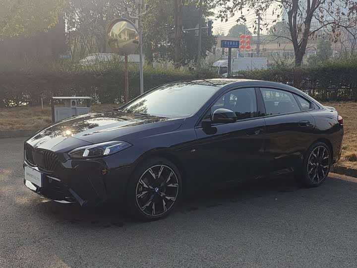 Фото 1 - BMW 2 Series