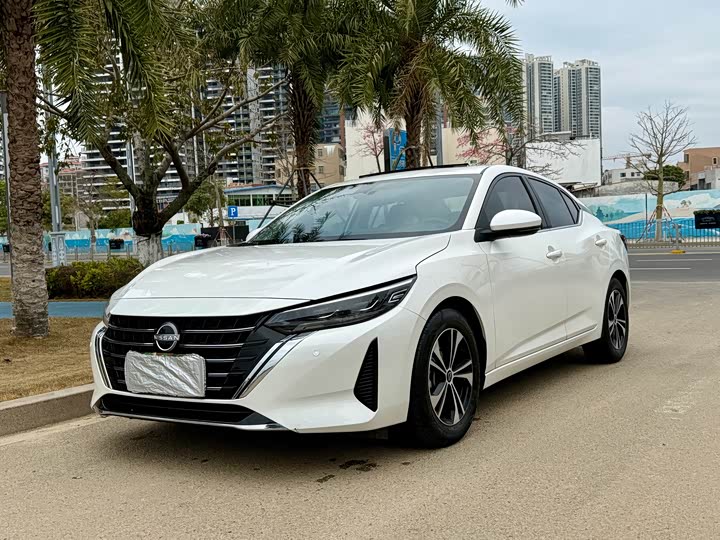 Фото 1 - Nissan Sylphy